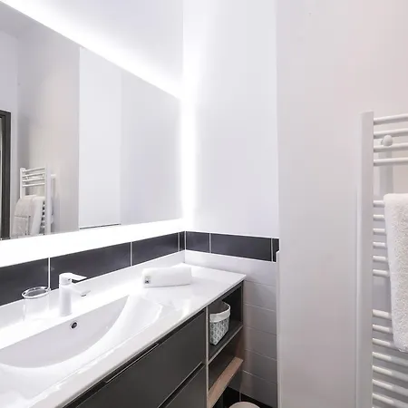Cote Ouest Aix Les Bains 4* Aix-les-Bains