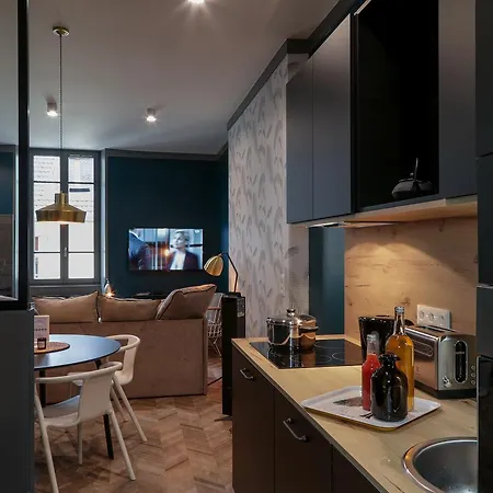 Cote Ouest Aix Les Bains 아파트호텔 4*