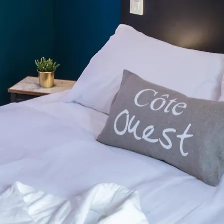 Cote Ouest Aix Les Bains 아파트호텔 4*