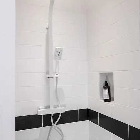 Cote Ouest Aix Les Bains 엑스레뱅