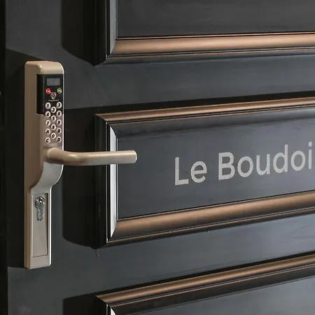 Cote Ouest Aix Les Bains 아파트호텔 4*