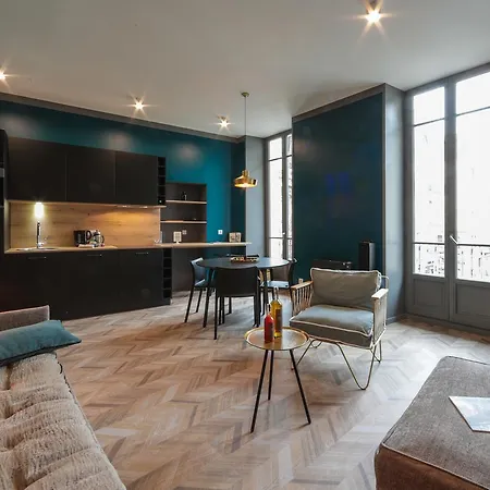 Cote Ouest Aix Les Bains 엑스레뱅