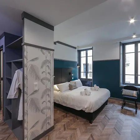Cote Ouest Aix Les Bains 아파트호텔 4*
