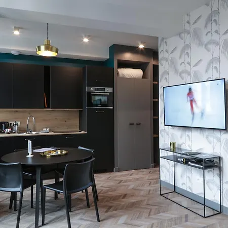 Cote Ouest Aix Les Bains 엑스레뱅